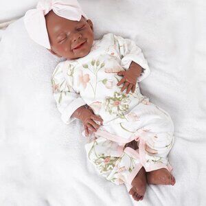 17inch Realistic Full Body Silicone Closed Eyes SmilingNewborn Mia-Tan Baby Girl